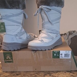 Kamik Light Gray Snow Boots
